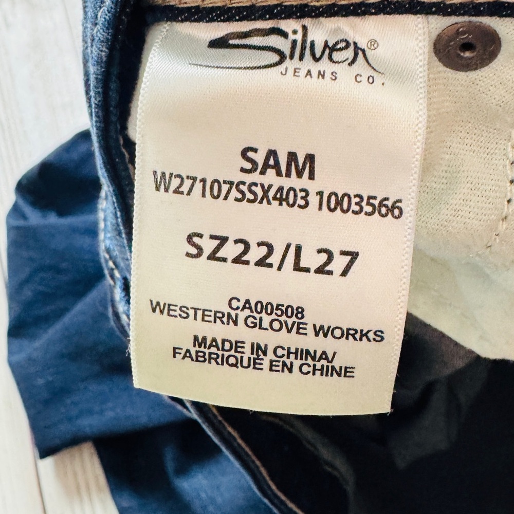Silver Sam Factory Distressed Jeans Size 22 - Picture 5 of 6